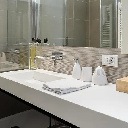 Business & Luxury - Monte16 Milano